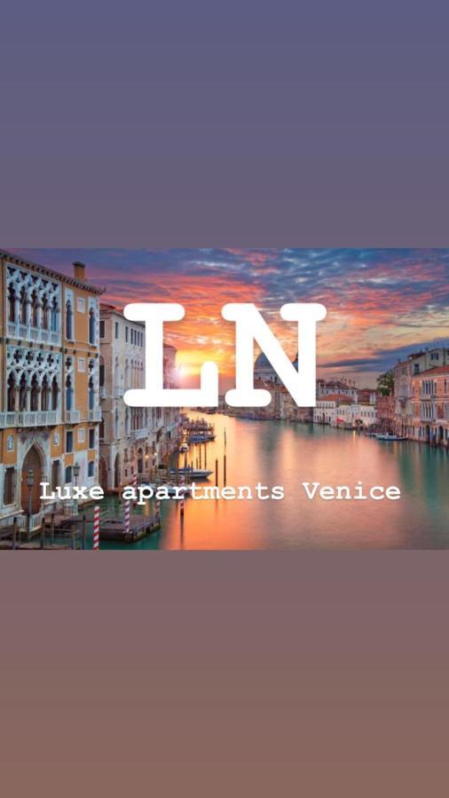 Ln Luxe Apartment Venice Canal View Exterior photo